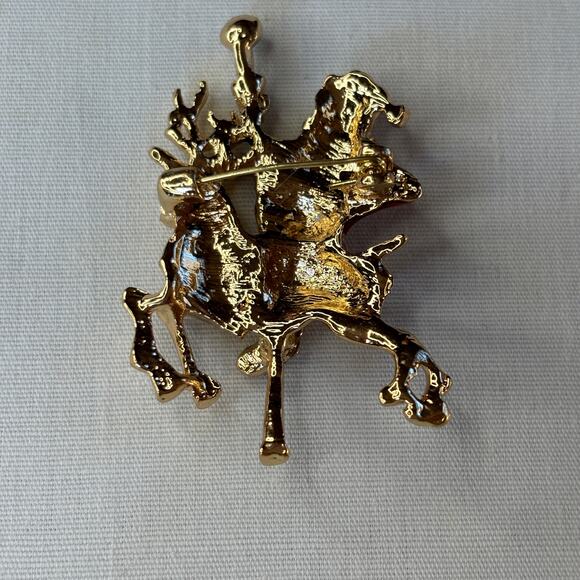 Santa on a Carousel Reindeer Brooch Pin Christmas Holiday Retro Vintage Style - Picture 4 of 6